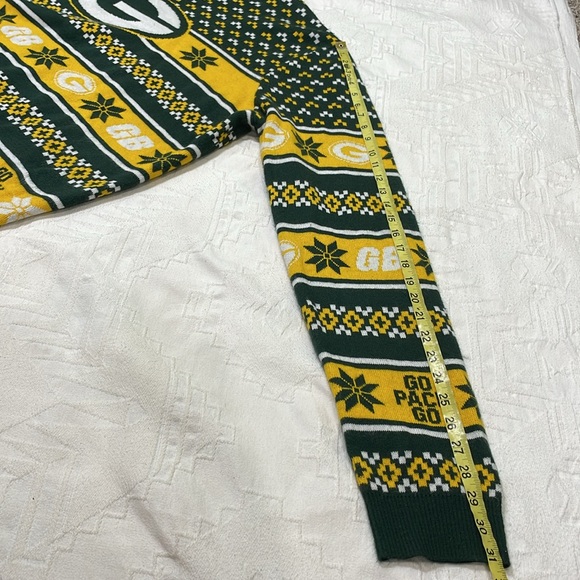 NFL Green and Yellow Crewneck Sweater - Picture 12 of 12